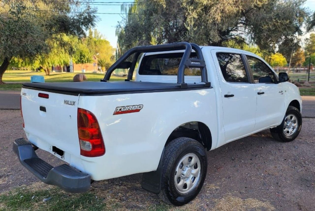 Toyota Hilux Usada en Mendoza, deRuedas