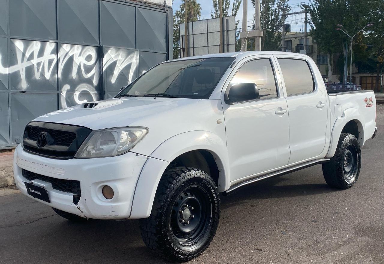 Toyota Hilux Usada en Mendoza, deRuedas