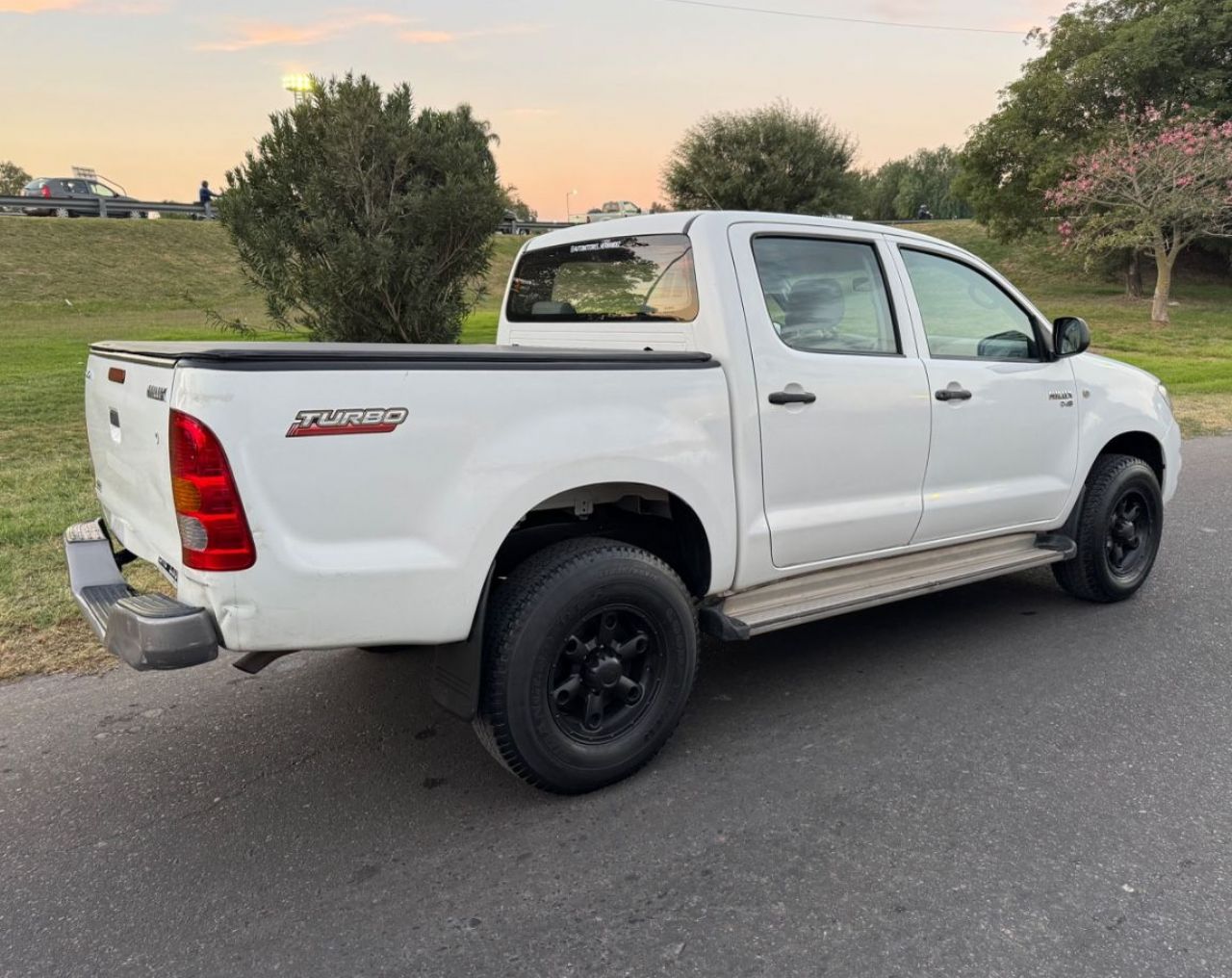 Toyota Hilux Usada en San Juan, deRuedas