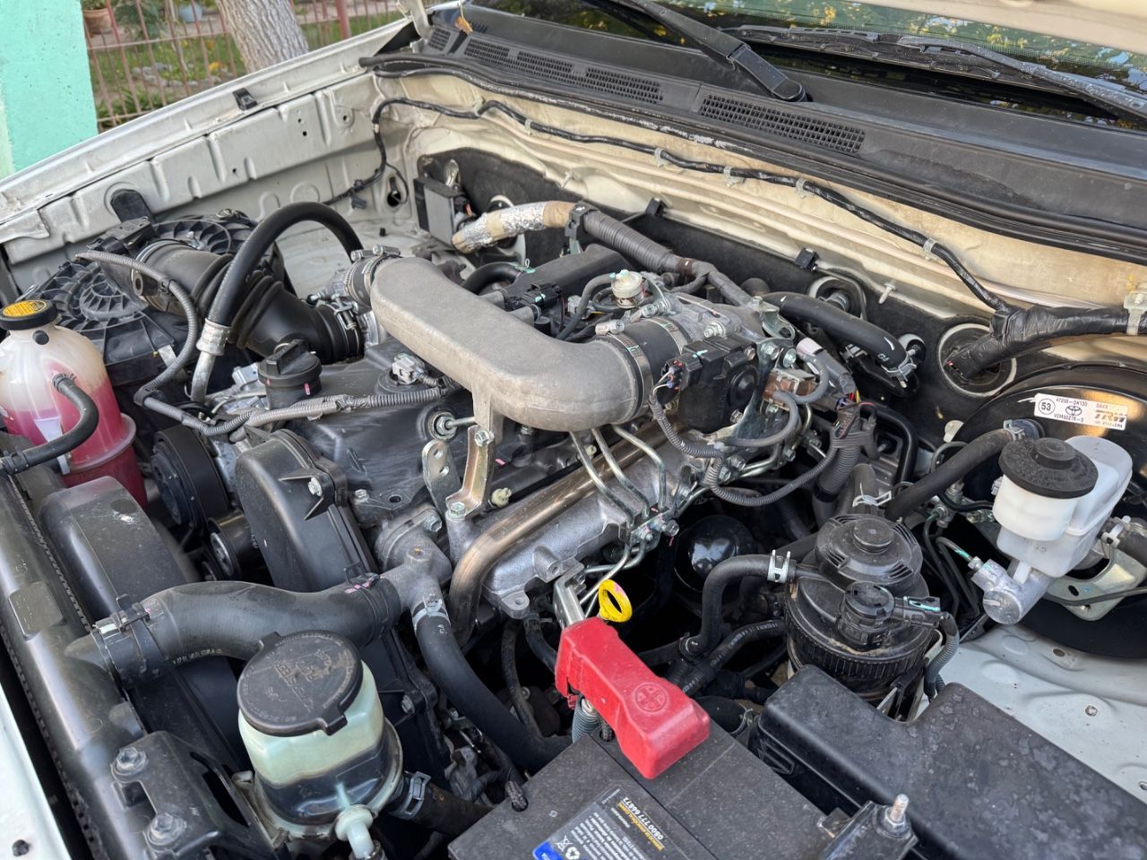 Toyota Hilux Usada en San Juan, deRuedas