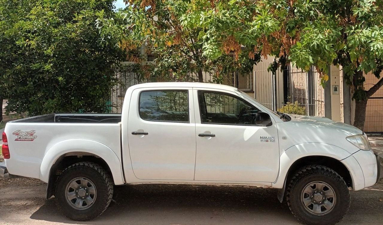 Toyota Hilux Usada en Mendoza, deRuedas