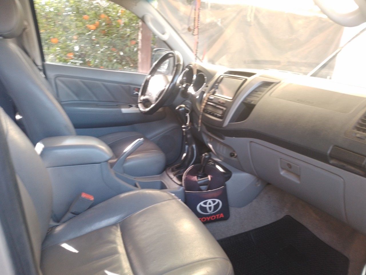 Toyota Hilux Usada en San Juan, deRuedas