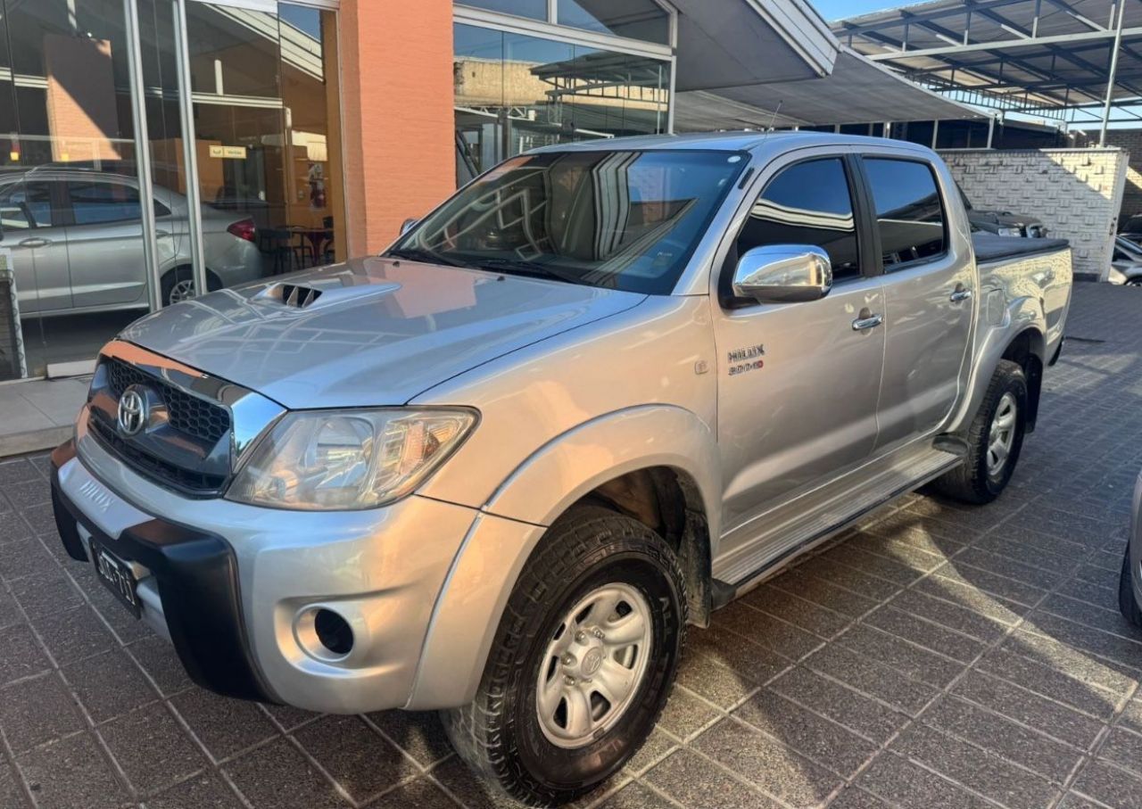 Toyota Hilux Usada Financiado en Mendoza, deRuedas