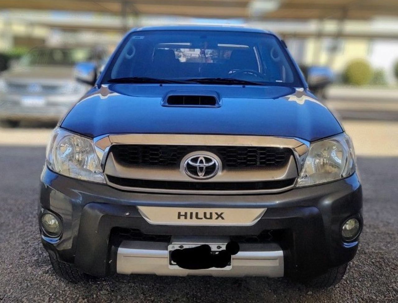 Toyota Hilux Usada en Mendoza, deRuedas