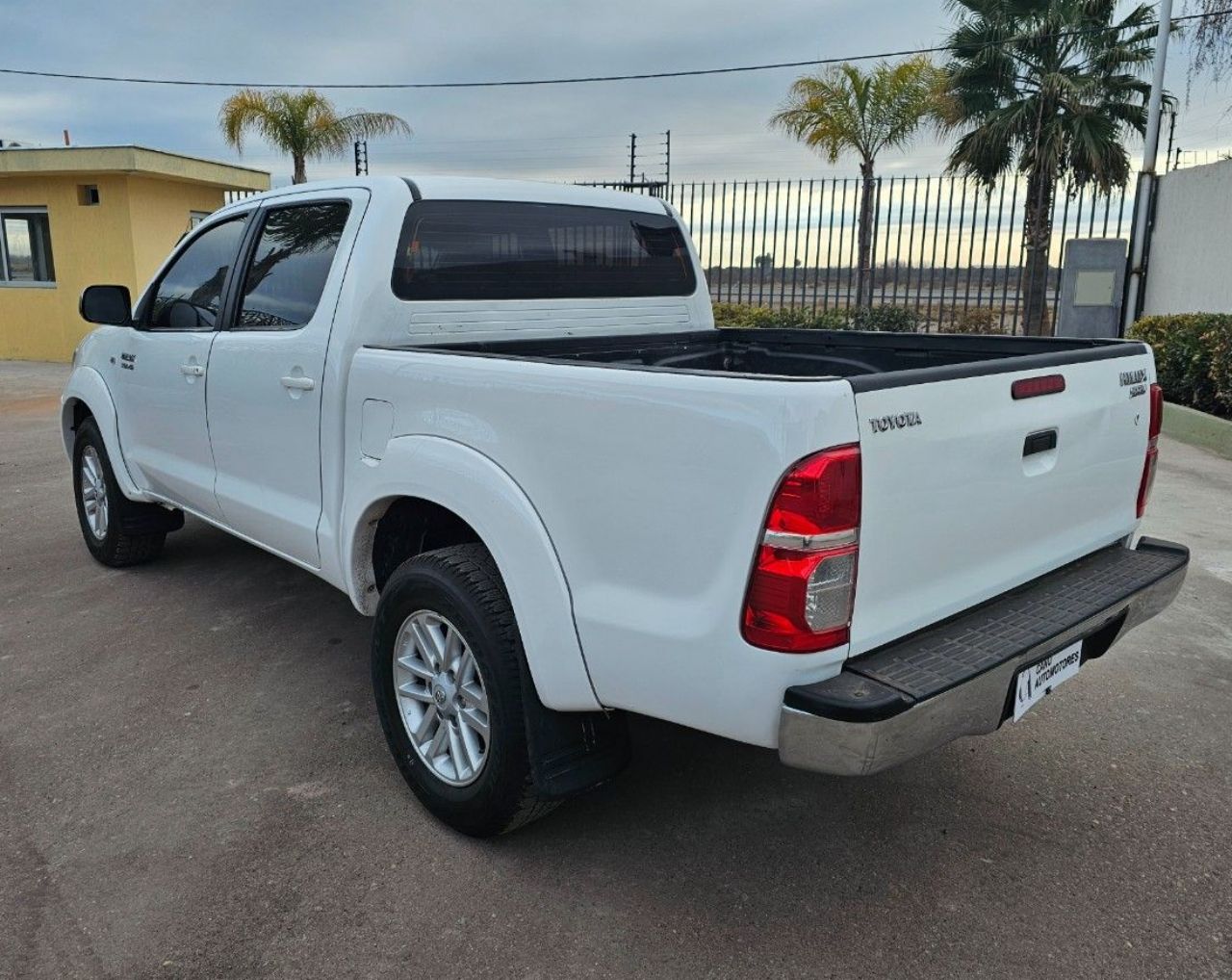 Toyota Hilux Usada Financiado en Mendoza, deRuedas