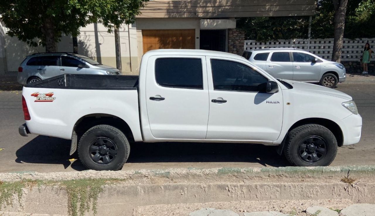 Toyota Hilux Usada en Mendoza, deRuedas
