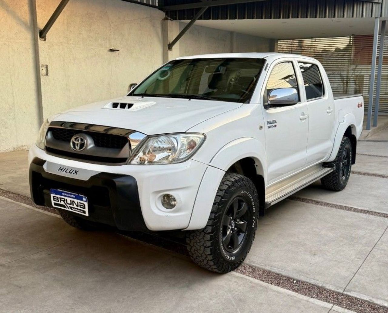 Toyota Hilux Usada Financiado en Mendoza, deRuedas