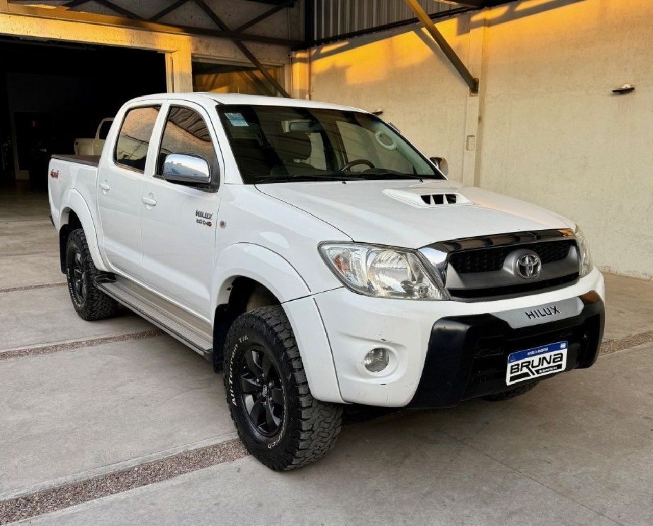 Toyota Hilux Usada Financiado en Mendoza, deRuedas