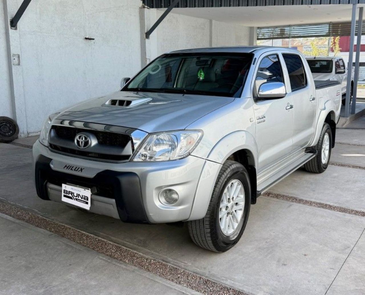 Toyota Hilux Usada Financiado en Mendoza, deRuedas