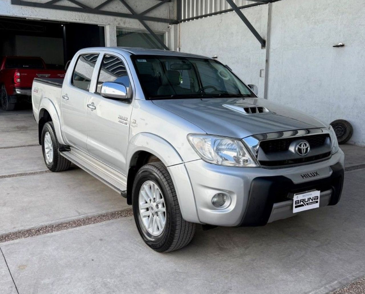 Toyota Hilux Usada Financiado en Mendoza, deRuedas