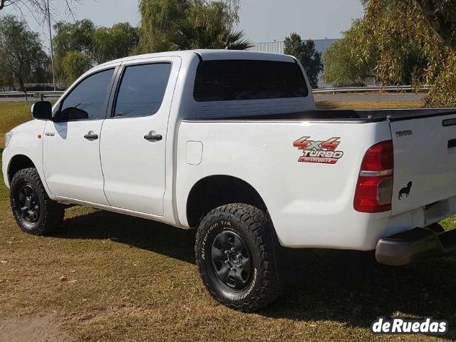 Toyota Hilux Usada en Mendoza, deRuedas