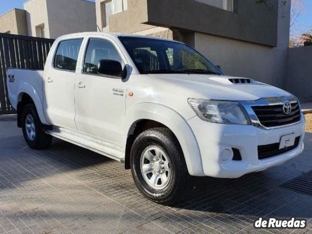 Toyota Hilux Usada en Mendoza, deRuedas