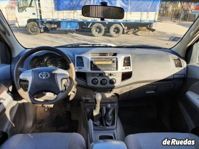 Toyota Hilux Usada en Mendoza, deRuedas