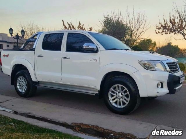 Toyota Hilux Usada en Mendoza, deRuedas