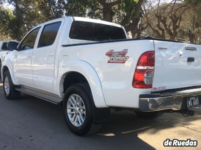 Toyota Hilux Usada en Mendoza, deRuedas