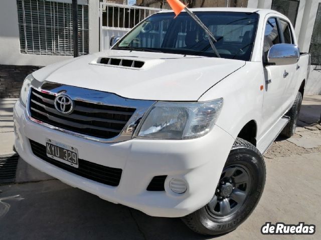 Toyota Hilux Usada en Mendoza, deRuedas