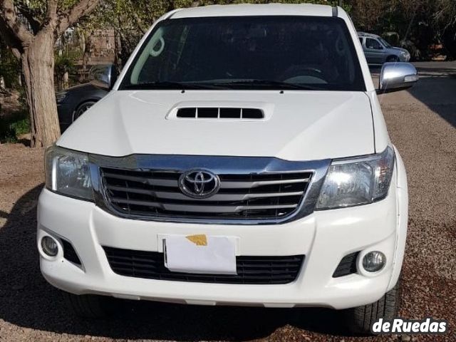 Toyota Hilux Usada en Mendoza, deRuedas