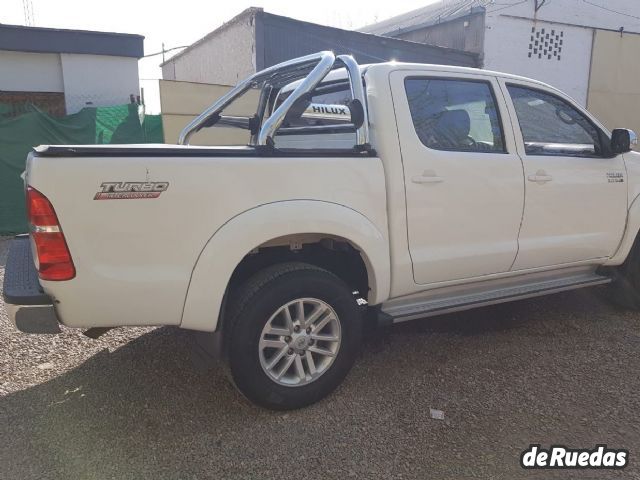 Toyota Hilux Usada en Mendoza, deRuedas
