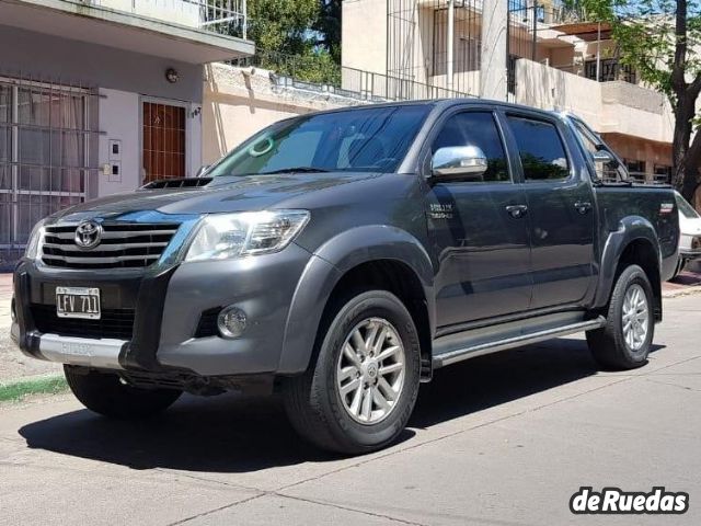 Toyota Hilux Usada en Mendoza, deRuedas