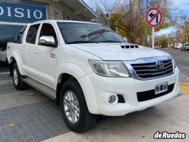 Toyota Hilux Usada en Mendoza, deRuedas