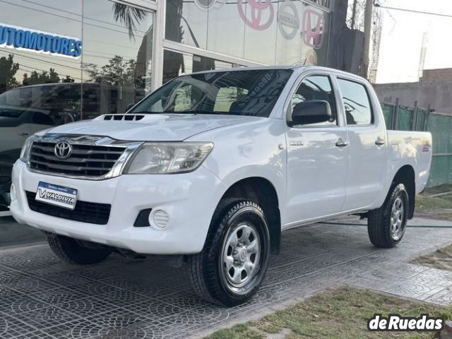 Toyota Hilux Usada en San Juan, deRuedas