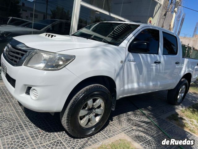 Toyota Hilux Usada en San Juan, deRuedas