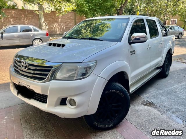 Toyota Hilux Usada en Mendoza, deRuedas