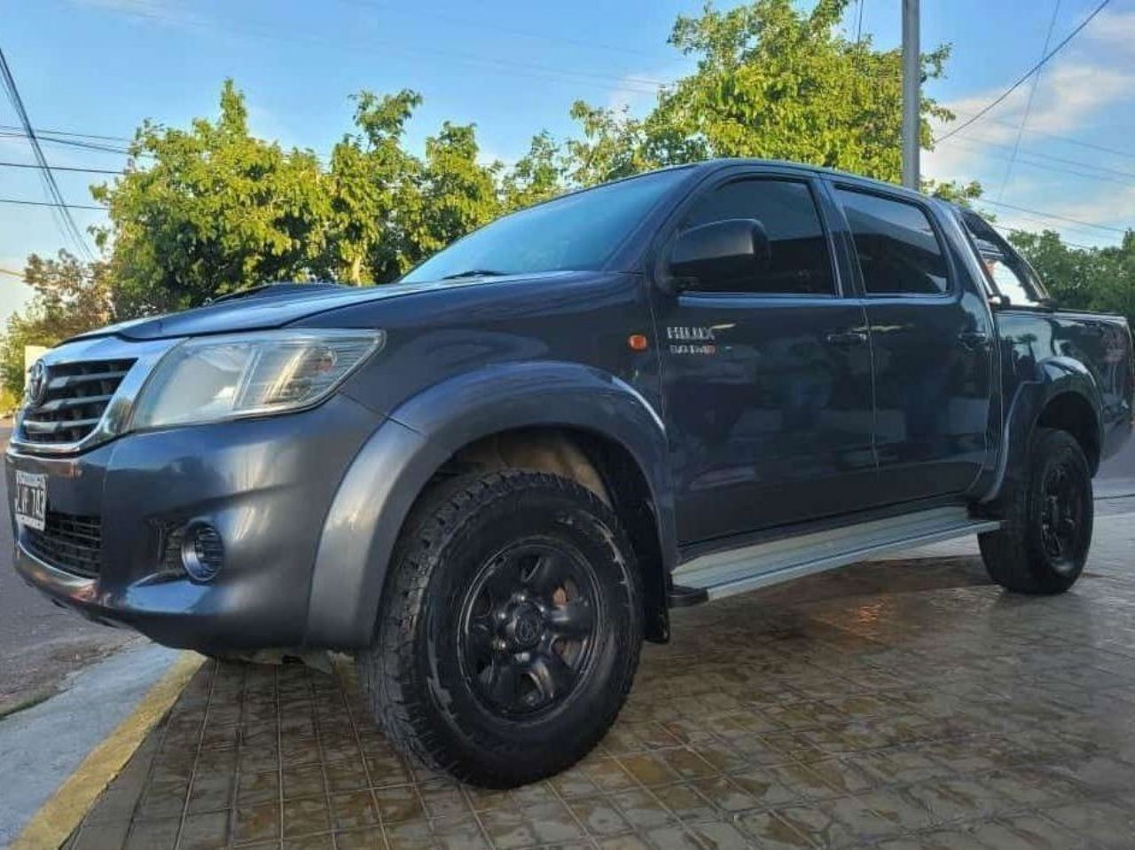 Toyota Hilux Usada en San Juan, deRuedas