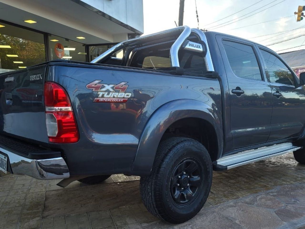 Toyota Hilux Usada en San Juan, deRuedas