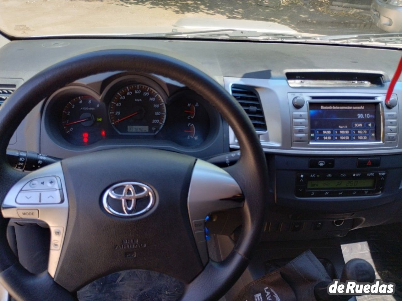 Toyota Hilux Usada en Mendoza, deRuedas