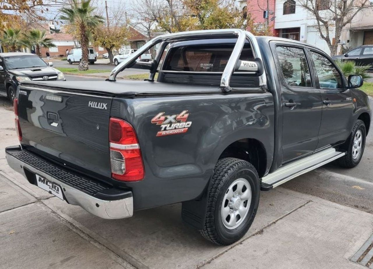 Toyota Hilux Usada en Mendoza, deRuedas