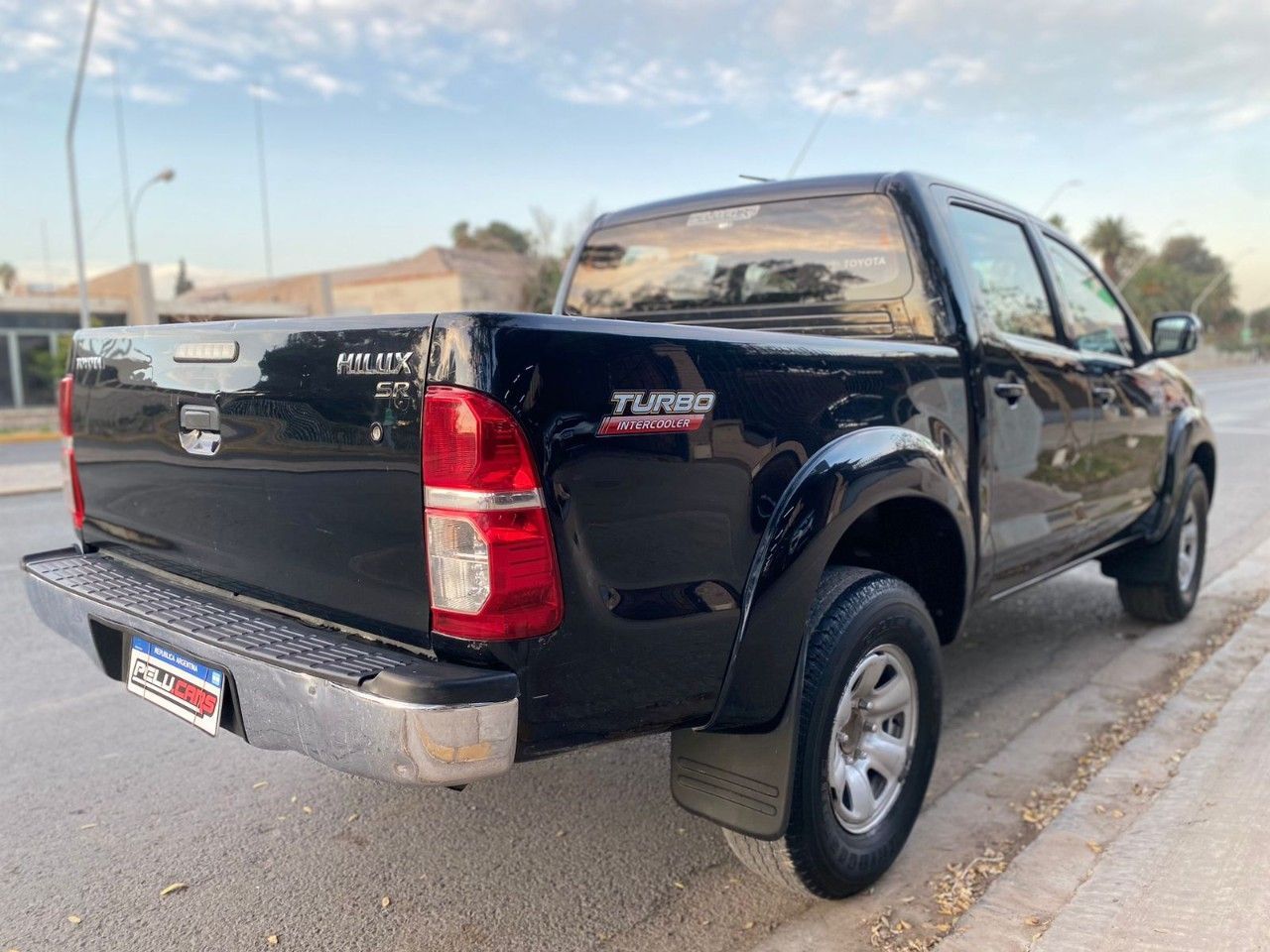 Toyota Hilux Usada en San Juan, deRuedas