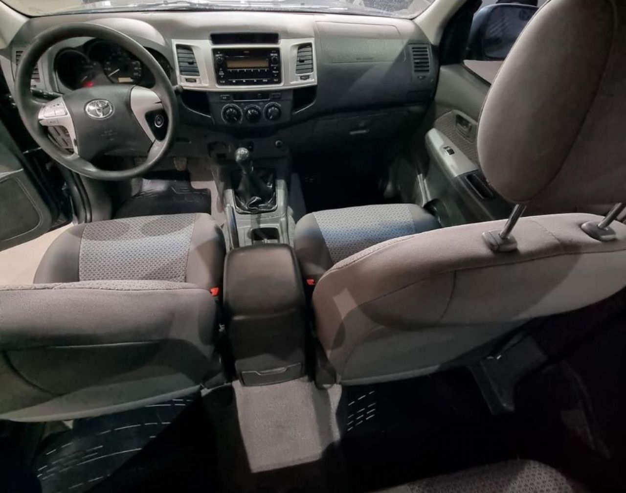 Toyota Hilux Usada en Mendoza, deRuedas