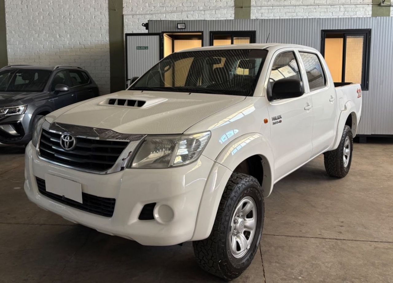 Toyota Hilux Usada en Mendoza, deRuedas