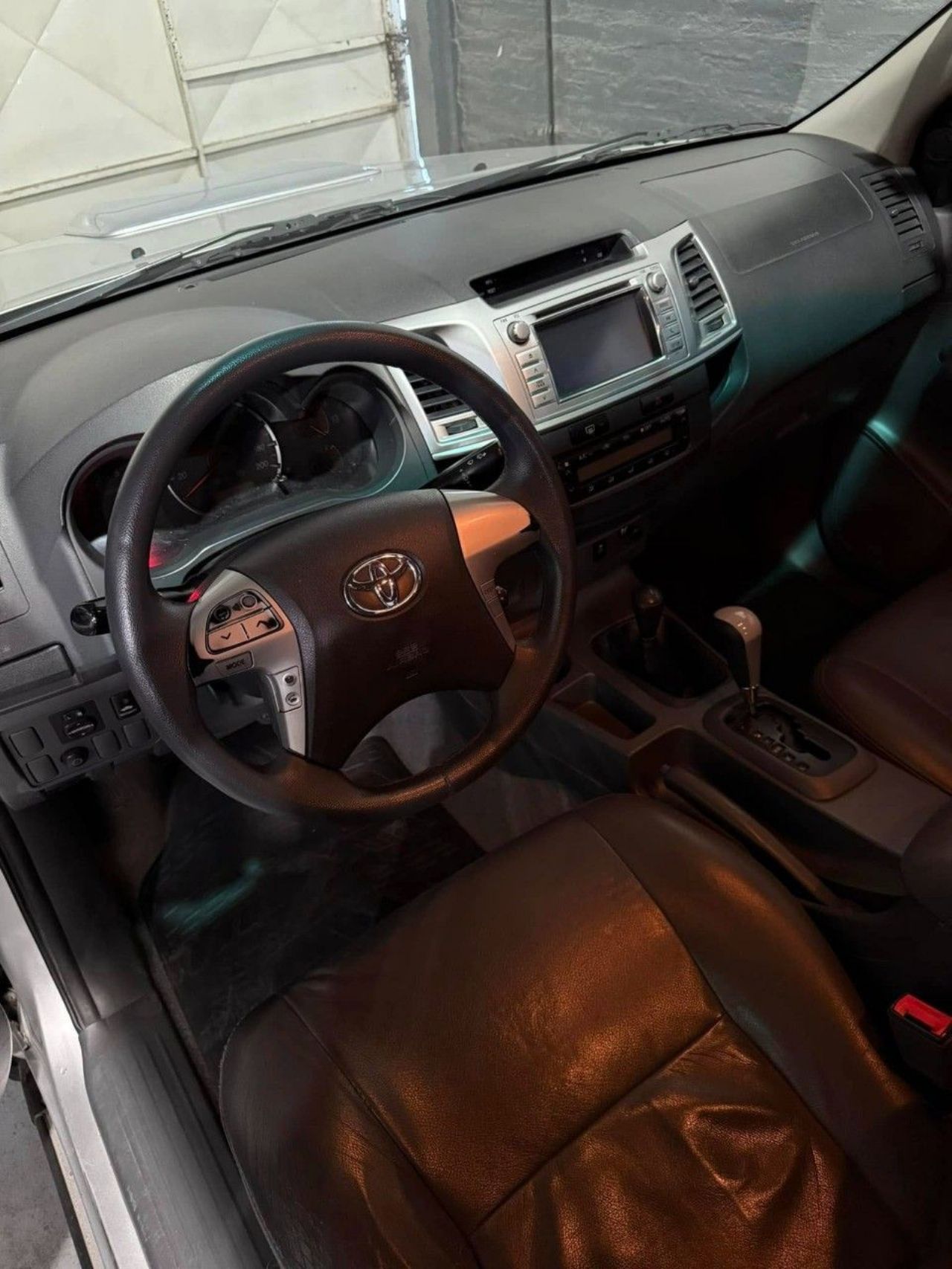 Toyota Hilux Usada en San Juan, deRuedas