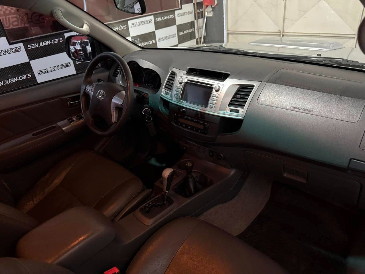 Toyota Hilux Usada en San Juan, deRuedas
