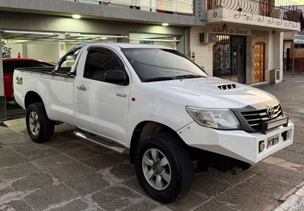 Toyota Hilux Usada en San Luis, deRuedas