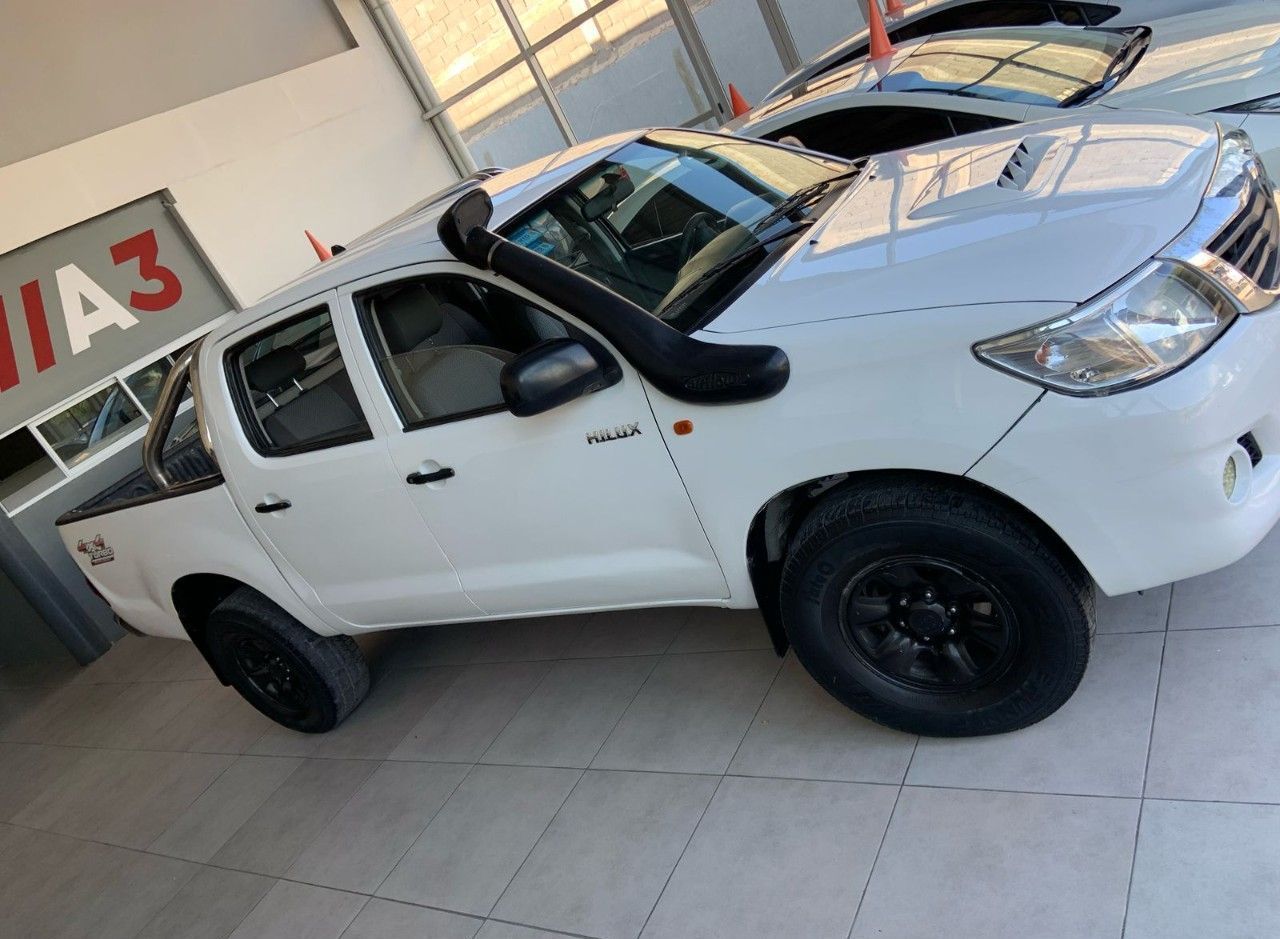 Toyota Hilux Usada Financiado en Mendoza, deRuedas