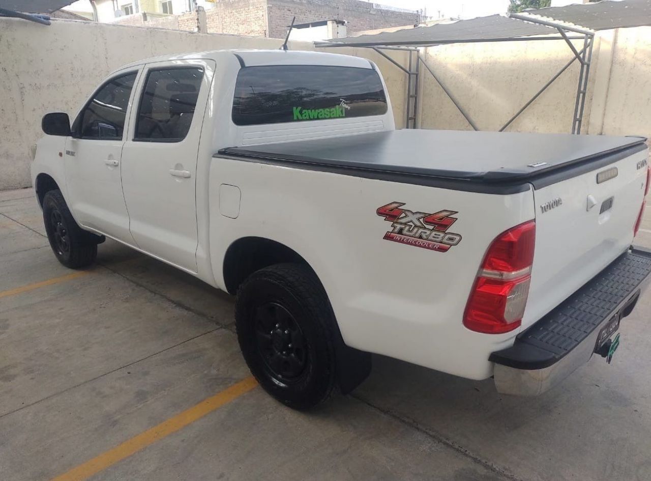 Toyota Hilux Usada en Mendoza, deRuedas