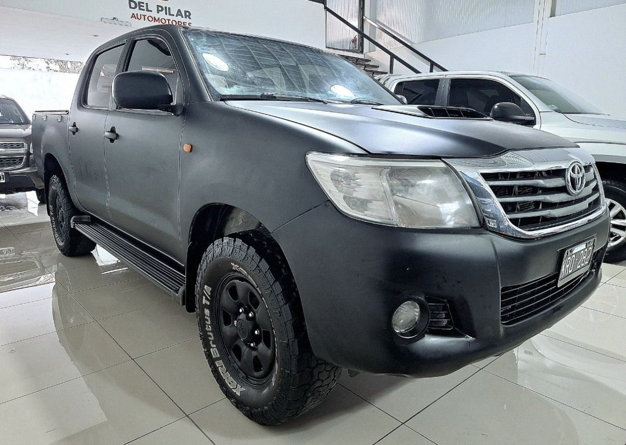 Toyota Hilux Usada Financiado en Mendoza, deRuedas