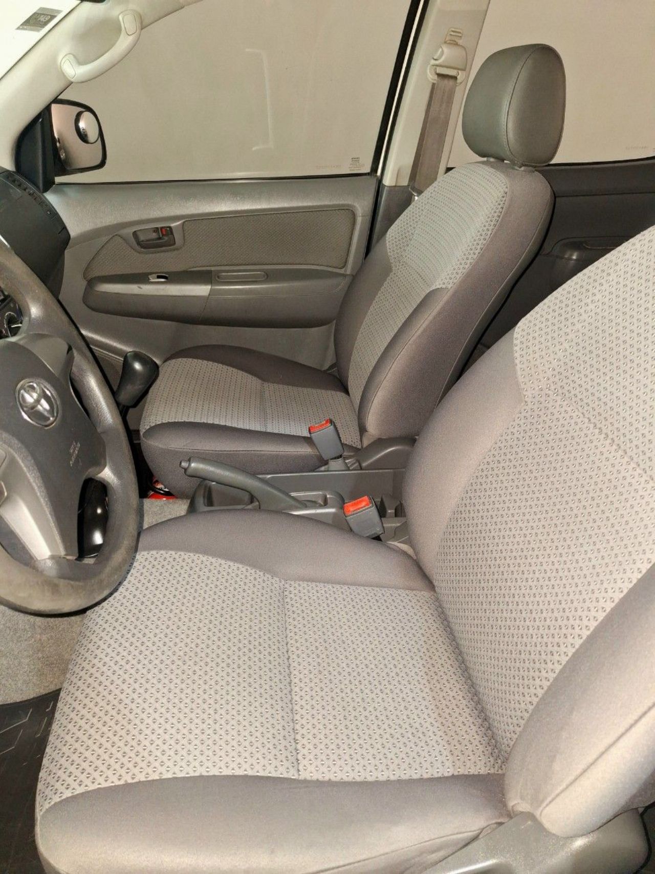 Toyota Hilux Usada Financiado en Mendoza, deRuedas