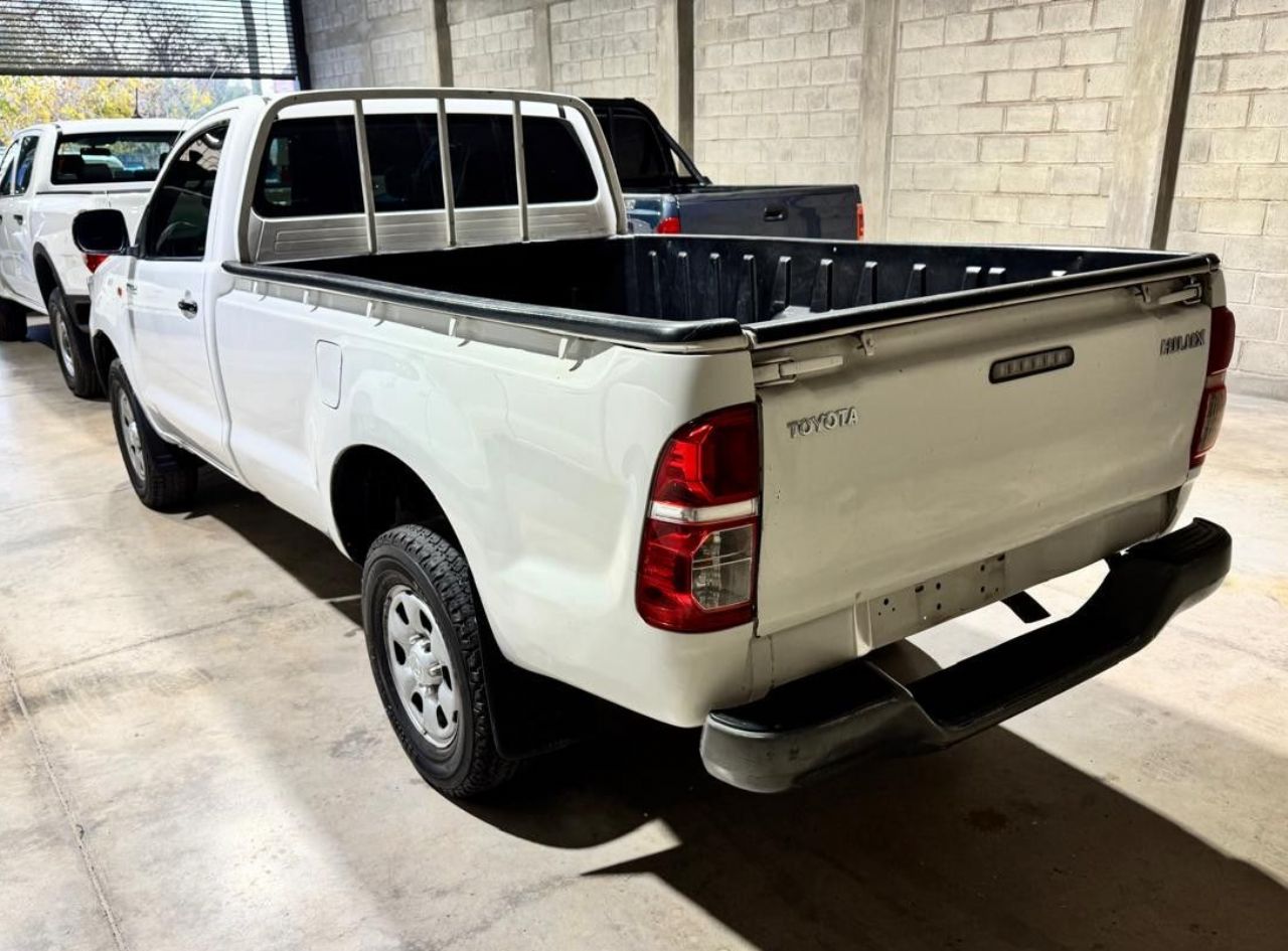 Toyota Hilux Usada Financiado en Mendoza, deRuedas