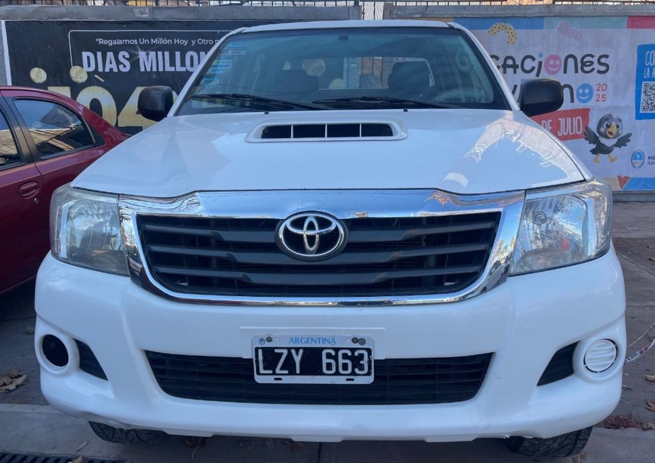 Toyota Hilux Usada en Mendoza, deRuedas