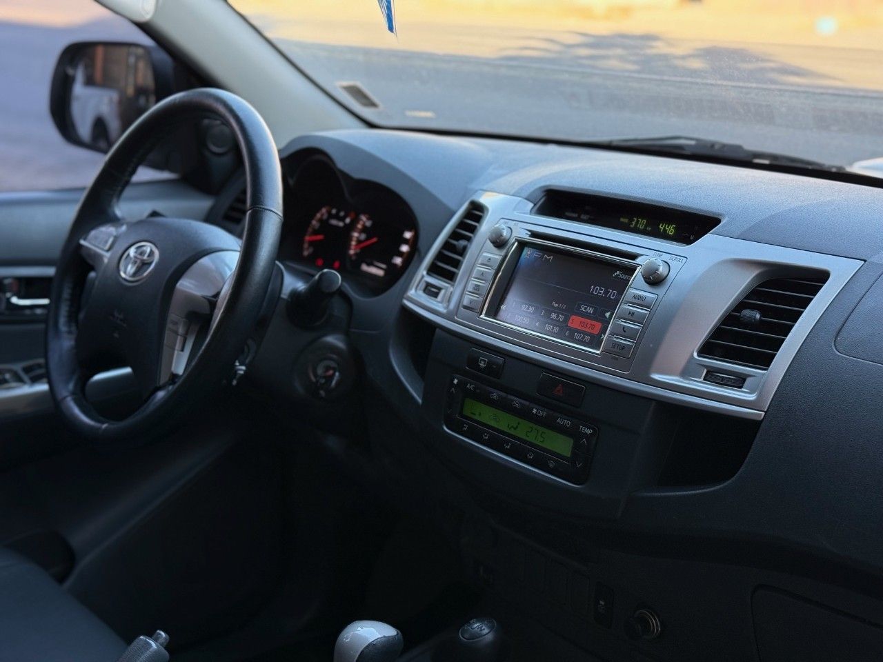 Toyota Hilux Usada en San Juan, deRuedas