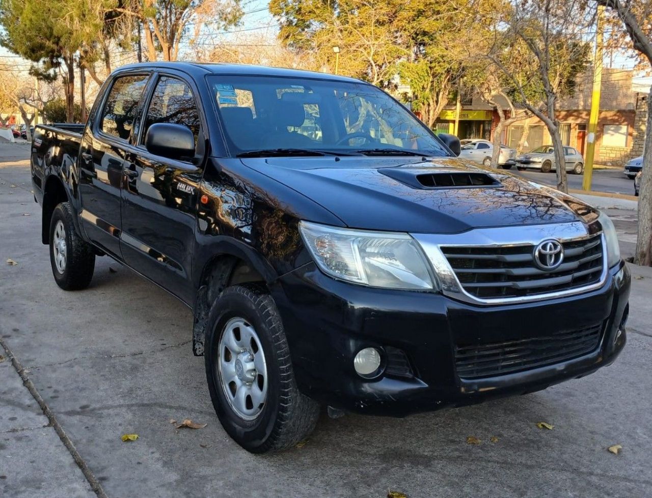 Toyota Hilux Usada en San Juan, deRuedas
