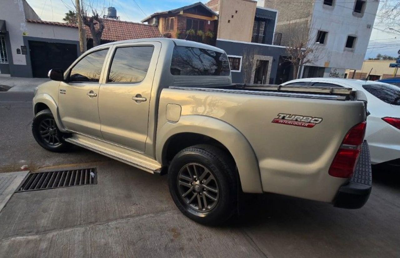 Toyota Hilux Usada en Mendoza, deRuedas