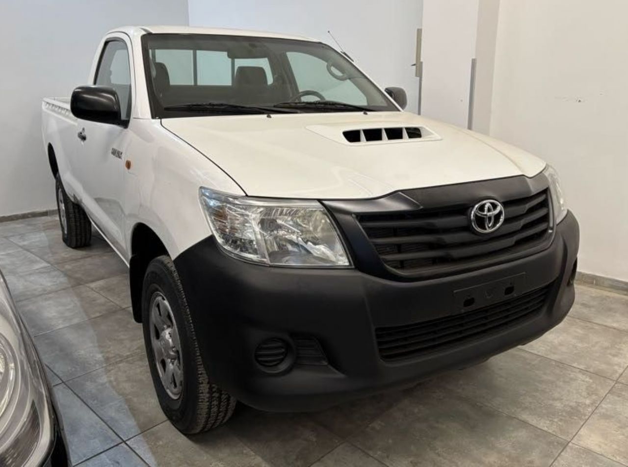 Toyota Hilux Usada Financiado en San Juan, deRuedas