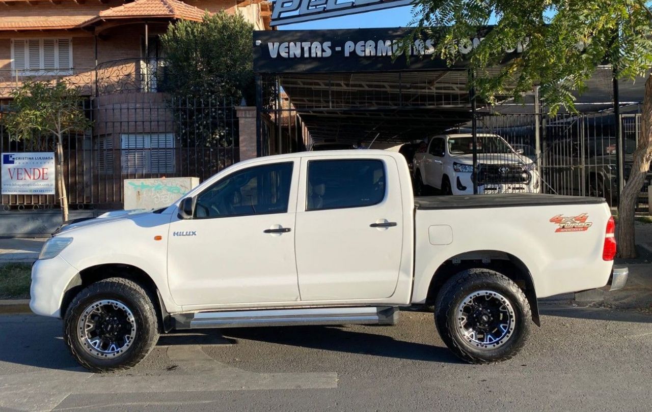 Toyota Hilux Usada Financiado en San Juan, deRuedas