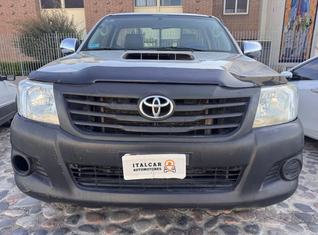Toyota Hilux Usada Financiado en Mendoza, deRuedas