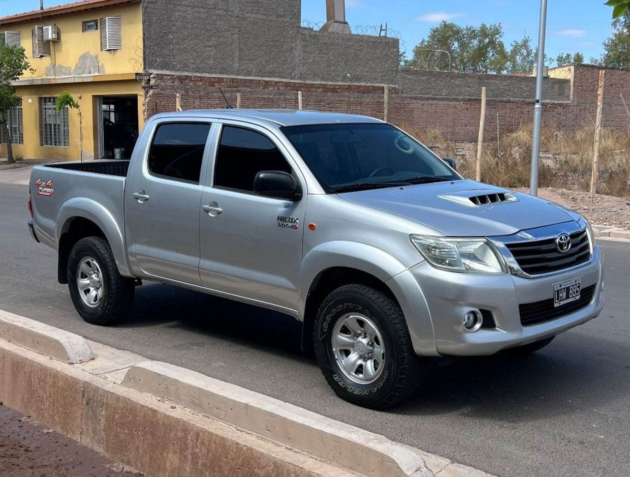 Toyota Hilux Usada en Mendoza, deRuedas